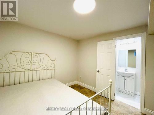 BSMT - 34 CHAPELTOWN CRESCENT , Toronto, Ontario M1W 3A7 5