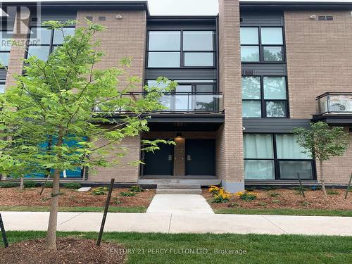 9B FALAISE ROAD , Toronto, Ontario M1E 3B6 2