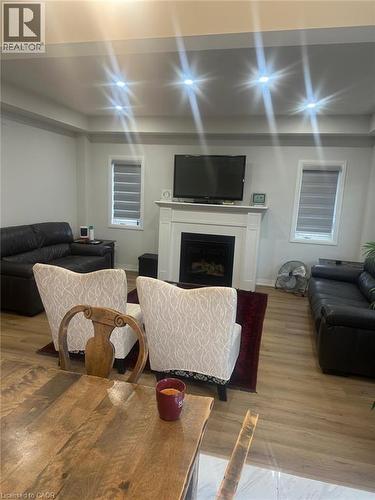 98 E ACACIA Road , Pelham, Ontario L3E 0G4 2