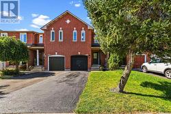 2093 GOLDEN ORCHARD TRAIL Oakville, ON L6M 3W8