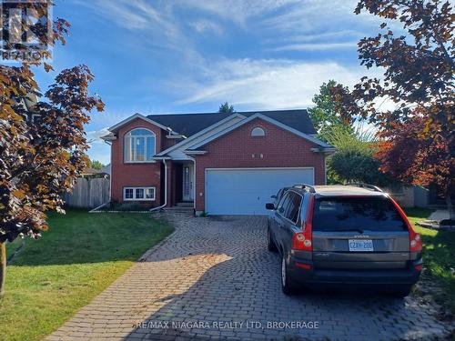 8008 Grossi Court, Niagara Falls (Mt. Carmel), ON 
