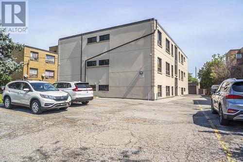1A - 2637 KEELE STREET , Toronto, Ontario M6L 2P2 4