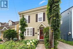 2 - 258 CATHCART STREET Ottawa, ON K1N 5C3
