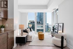 4006 - 16 HARBOUR STREET Toronto, ON M5J 2Z7