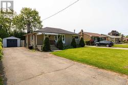 221 STARLIGHT AVENUE  London East, ON N5W 4X8