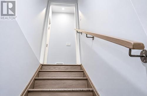 34 - 400 FINCH AVENUE , Pickering, Ontario L1V 0G7 4