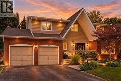 470 CARLTON Drive Oakville, ON L6J 5X3