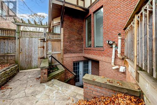 LOWER - 127 RUSHOLME ROAD E , Toronto, Ontario M6H 2Y6 3