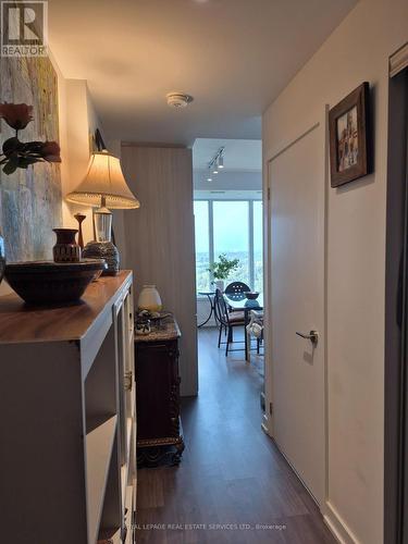 2302 - 1926 LAKE SHORE BOULEVARD W , Toronto, Ontario M6S 1A1 5