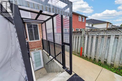 82 YELLOW BRICK ROAD , Brampton, Ontario L6V 4L1 5