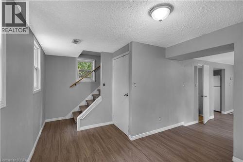 8 Victoria Street, Brantford, ON 