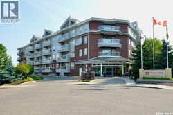 313 110 Armistice WAY Saskatoon, SK S7J 5L8