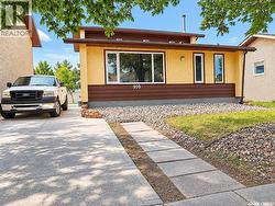 910 DEVONSHIRE DRIVE N Regina, SK S4X 2L8