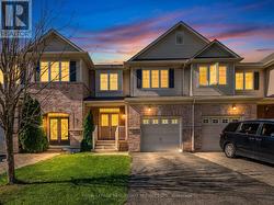 24 - 2019 TRAWDEN WAY Oakville, ON L6M 0M3