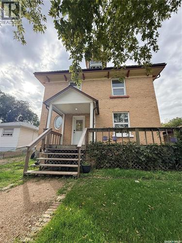 114 Second Street E, Carnduff, SK 