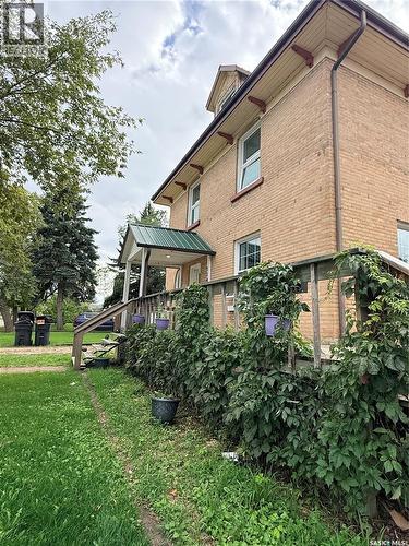 114 Second Street E, Carnduff, SK 