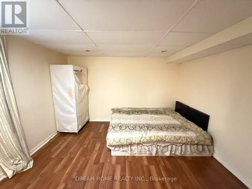 92 RAINIER SQUARE , Toronto, Ontario M1T 3A2 4