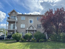 202-124 Rue Joseph-Charles-Coallier  Saint-Jean-Sur-Richelieu, QC J2W 2Y4
