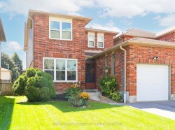 104 Gates Crescent  Ajax, ON L1S 7A1