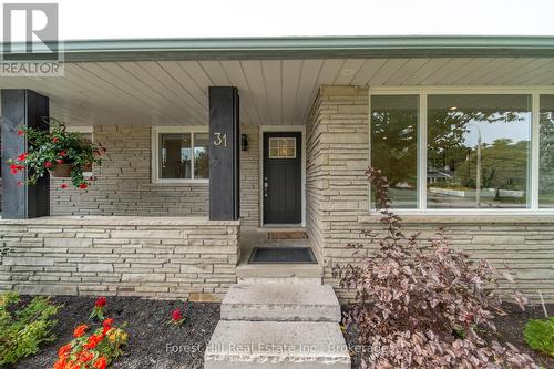 31 Gay Crescent, Kitchener, ON 