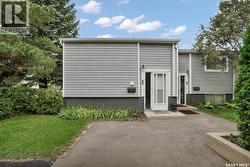 1625 Thompson AVENUE Saskatoon, SK S7N 1Y2