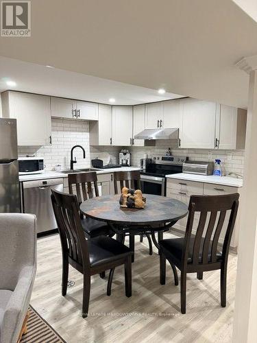 30 FRAN DRIVE , Vaughan, Ontario L4L 1P3 2