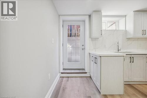 2141 CLEAVER Avenue Unit# LOWER , Burlington, Ontario L7M 3R1 2
