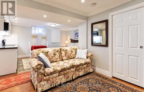 70 DALMATIAN CRESCENT , Toronto, Ontario M1C 4W7 5