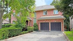2068 NIPIGON DRIVE  Oakville, ON L6H 4G2
