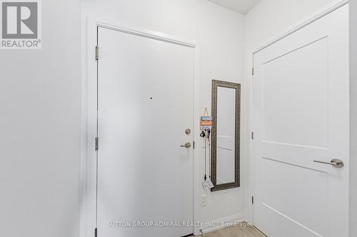 2812 - 7895 JANE STREET , Vaughan, Ontario L4K 2M7 2