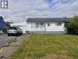 28 LILLOOET CRESCENT Kitimat, BC V8C 1Z8