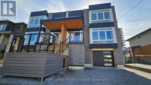 B - 374 BERKLEY AVENUE , Ottawa, Ontario K2A 2G7 2