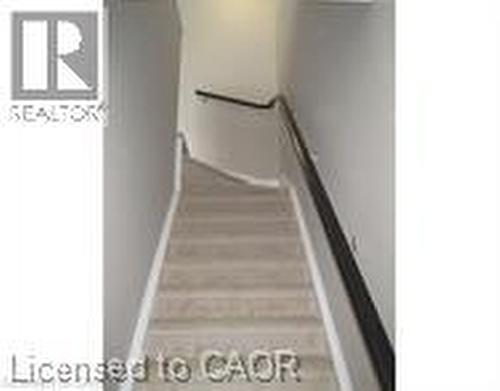 242 RACHEL Crescent Unit# B , Kitchener, Ontario N2R 0E1 2
