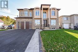 11 HILLCREST AVENUE Brampton, ON L6W 1Y7