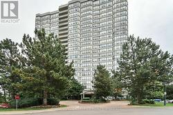 1610 - 24 HANOVER ROAD Brampton, ON L6S 5K8