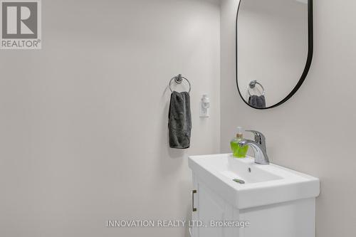704 LEVAC DRIVE , Ottawa, Ontario K4A 2R1 5