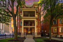 101 - 285 QUEENS AVENUE  London East (East F), ON N6B 1X2