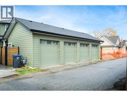 Comes with a single car garage! - 