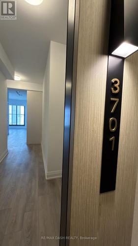 3701 - 20 SOUDAN AVENUE , Toronto, Ontario M4S 0E2 5