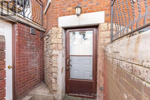 BSMT - 20 EDNA AVENUE , Toronto, Ontario M6P 1B8 2