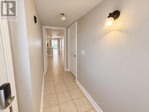 67 MACBRIDE CRESCENT , Vaughan, Ontario L6A 3R3 2