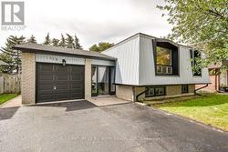 118 MARSHALL STREET  Barrie, ON L4N 4L5
