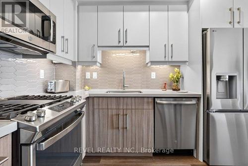 1705 - 2007 James Street, Burlington, ON 