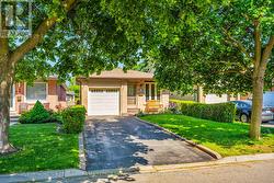 100 MARTINDALE CRESCENT Brampton, ON L6X 2V1