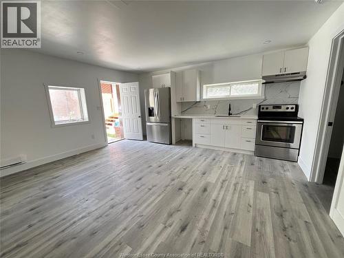 2505 ASKIN Unit# 3 , Windsor, Ontario N9E 3H8 3