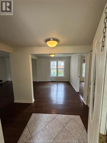 425 CHILVER ROAD , Windsor, Ontario N8Y 2J8 4