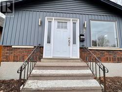 27 WHARNCLIFFE ROAD S  London South (South E), ON N6J 2J5