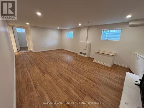 LOWER - 9 COLLINGWOOD STREET , Guelph, Ontario N1E 3R2 5