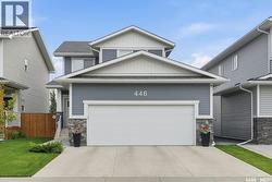 446 Germain MANOR Saskatoon, SK S7V 0T8