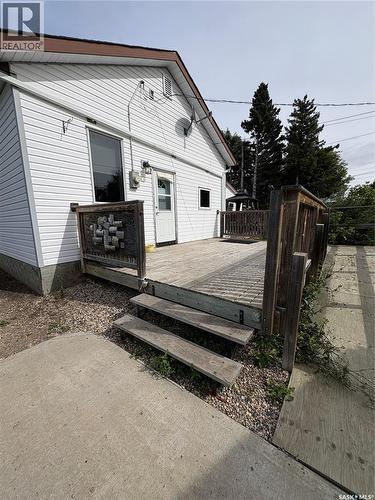 111 4Th Avenue W, Kelvington, SK 